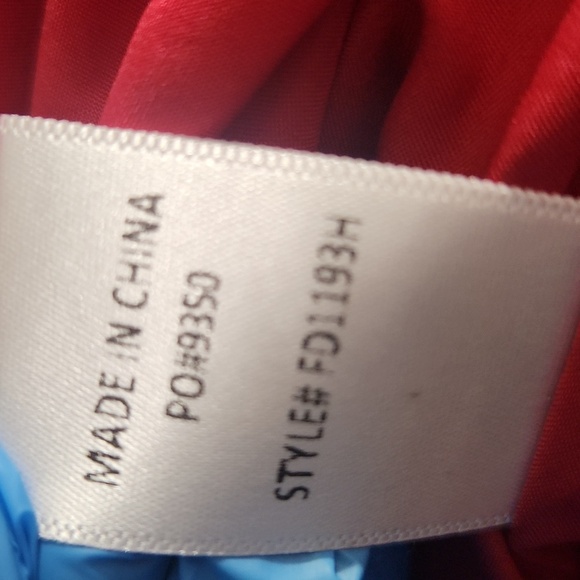 VICI WOMEN'S DREES SIZE SMALL. COLOR RED - VINE. - Picture 5 of 9